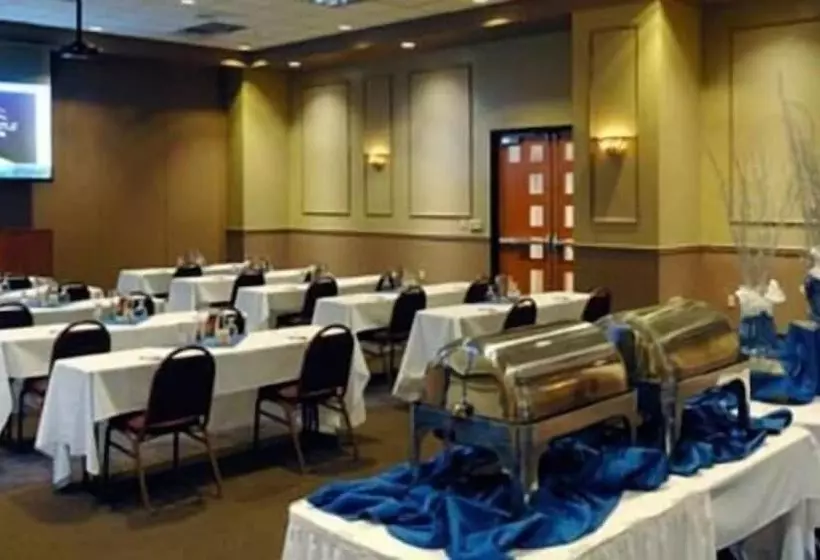 Hotelli The Lodge At Cliff Castle Casino