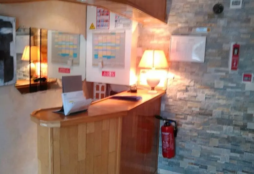 ホテル Victor Hugo