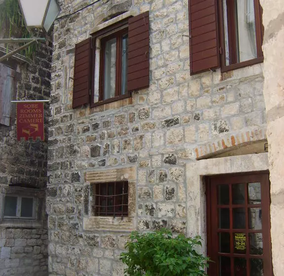 پانسیون Rooms Roso