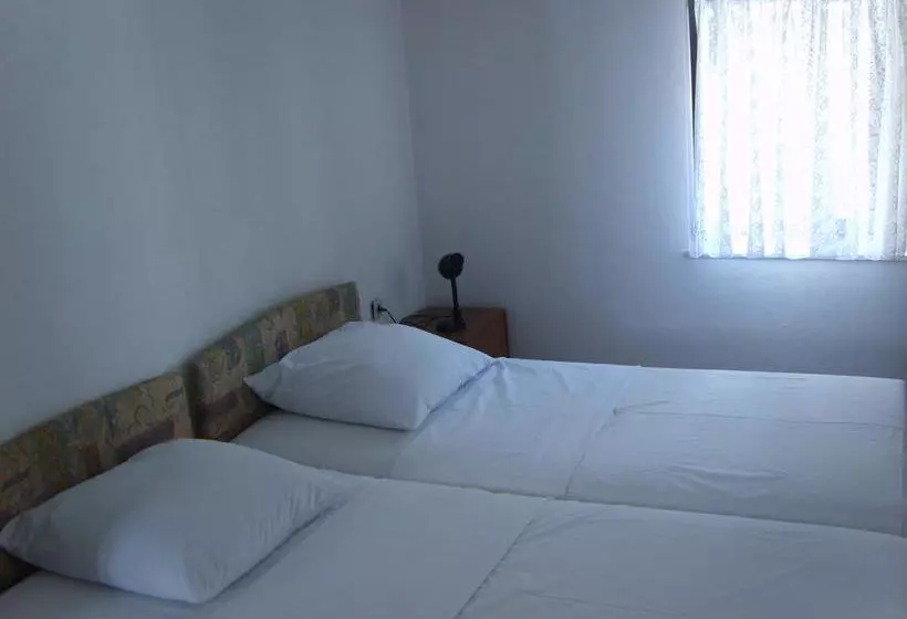 پانسیون Rooms Roso