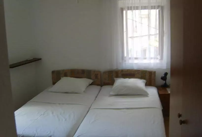 پانسیون Rooms Roso