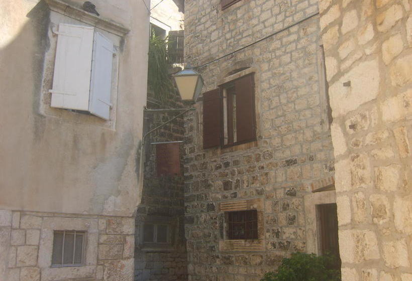 بنسيون Rooms Roso