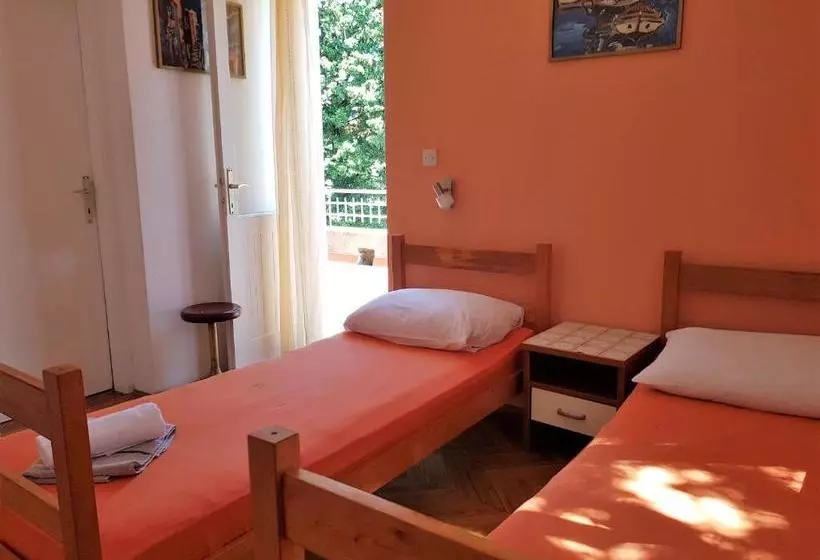 پانسیون Royal Rooms Novalja