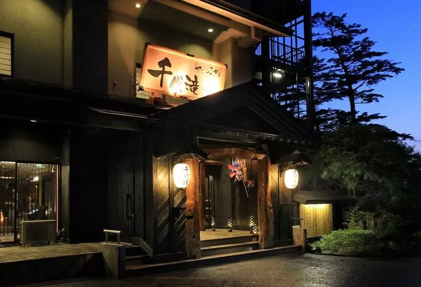 旅館 Kutsurogijuku Chiyotaki