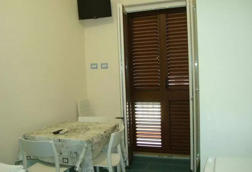 Aamiaismajoitus (B&B) Guest House Mare E Luna