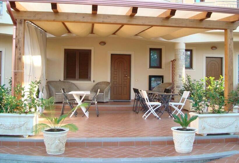 Bed and Breakfast Guest House Mare E Luna