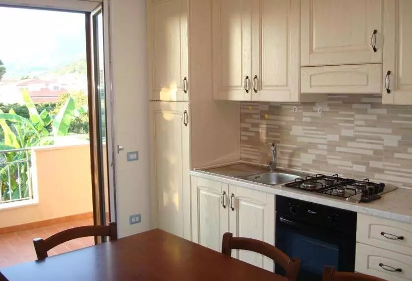 Aamiaismajoitus (B&B) Guest House Mare E Luna