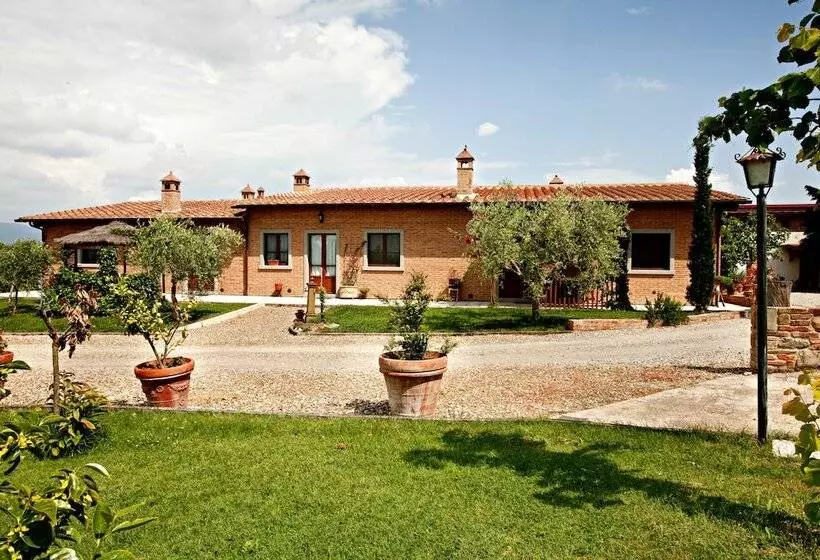 ホテル Agriturismo Pratovalle