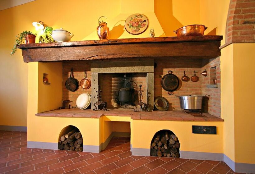 Отель Agriturismo Pratovalle