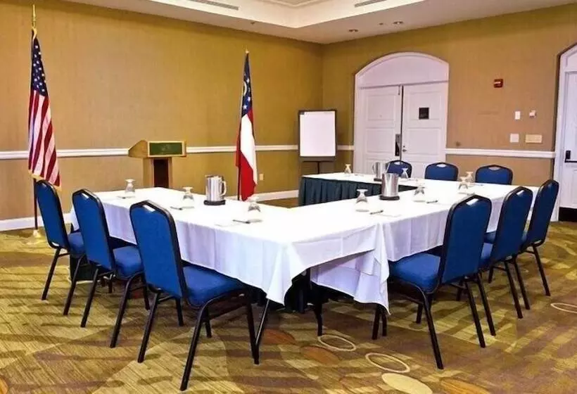 Hotelli Amicalola Falls State Park And Lodge