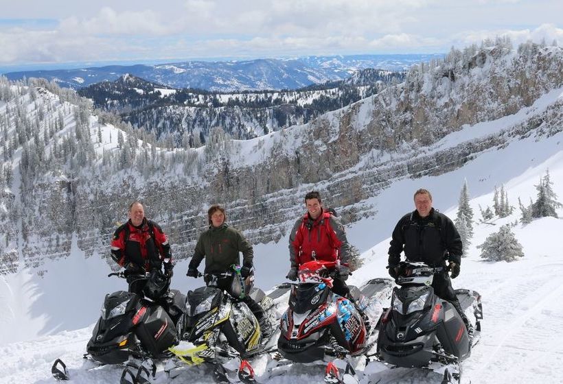 בית מלון כפרי Beaver Creek Lodge