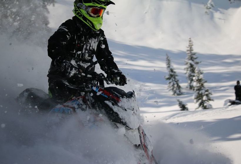 בית מלון כפרי Beaver Creek Lodge