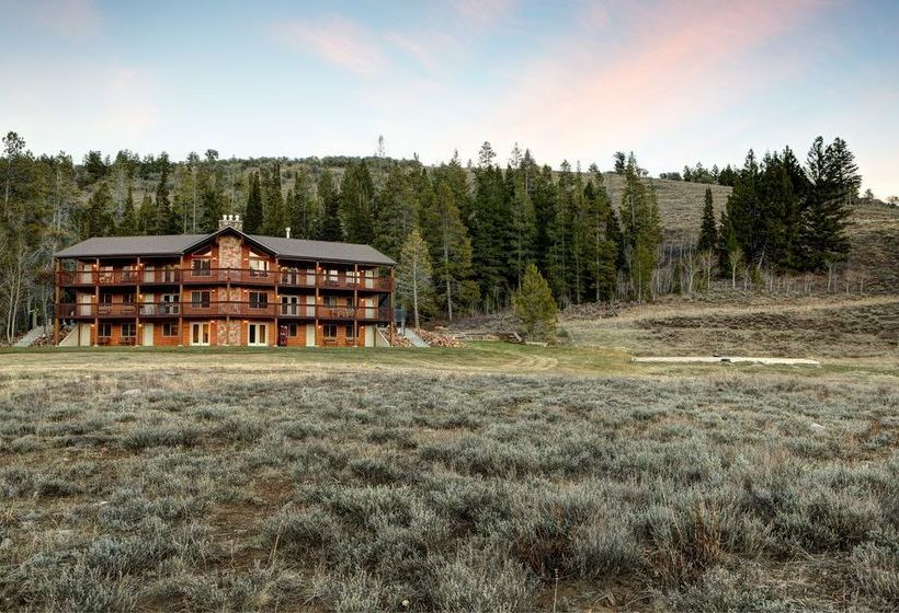 בית מלון כפרי Beaver Creek Lodge