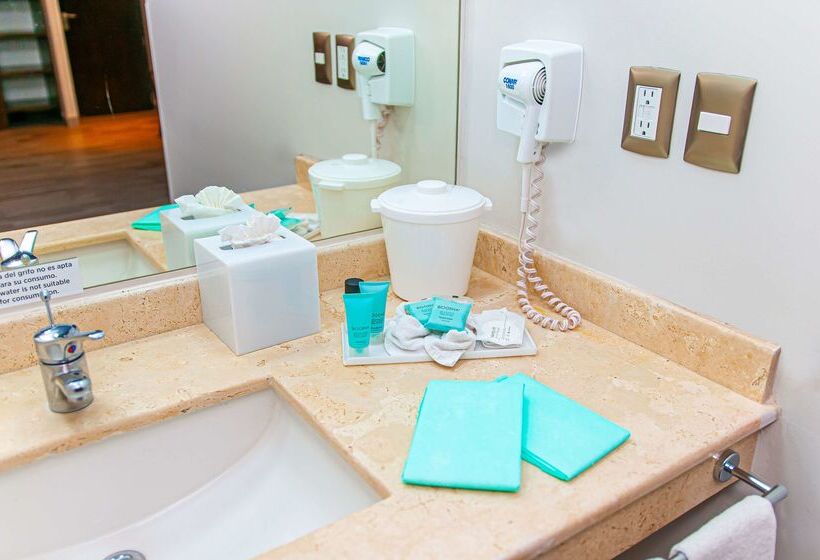 Отель Best Western Plus Santa Cecilia Pachuca