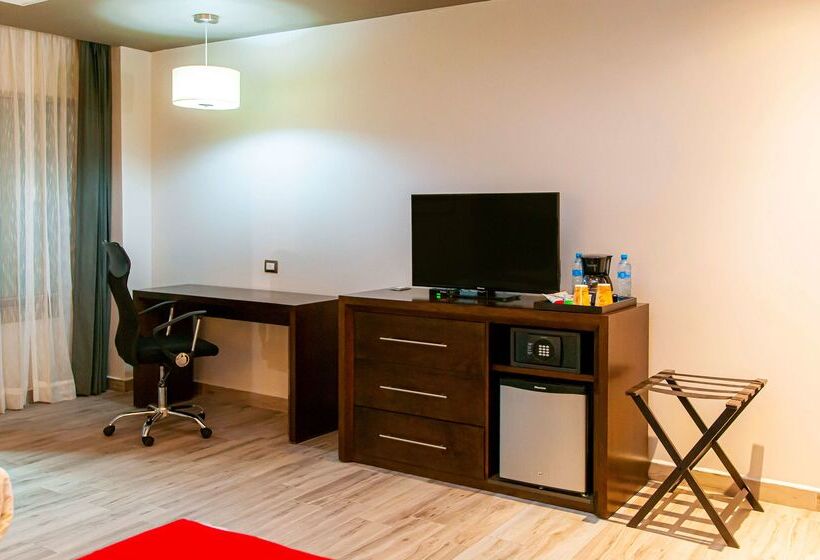 Отель Best Western Plus Santa Cecilia Pachuca