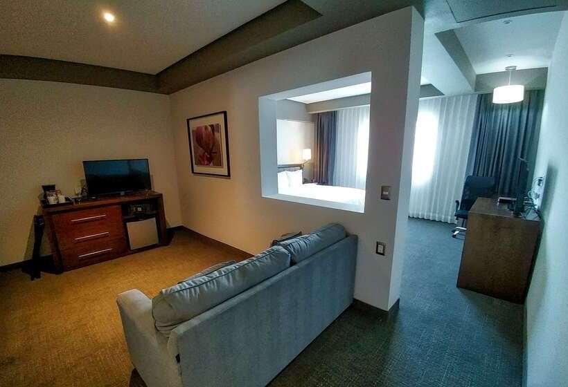 Отель Best Western Plus Santa Cecilia Pachuca