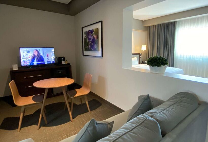 Отель Best Western Plus Santa Cecilia Pachuca