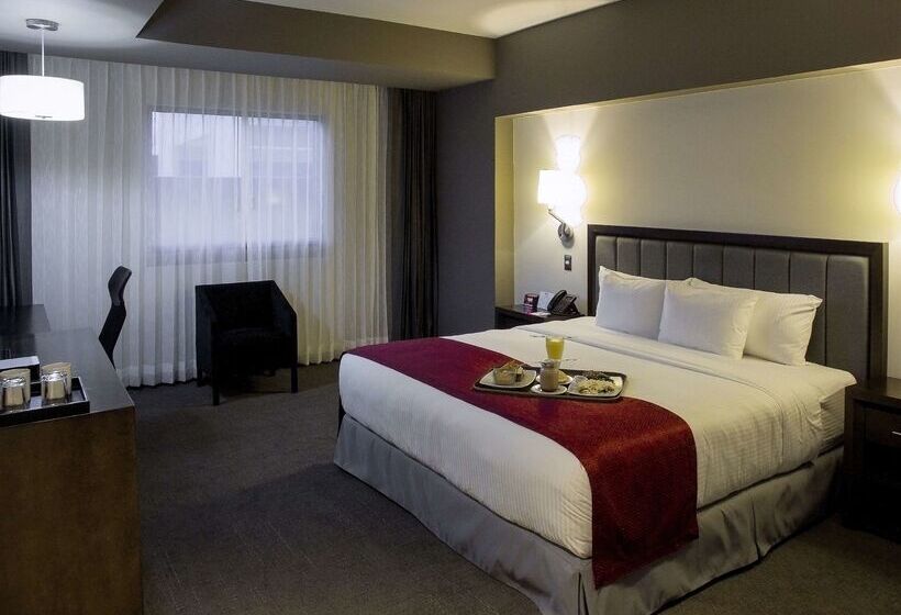 Отель Best Western Plus Santa Cecilia Pachuca