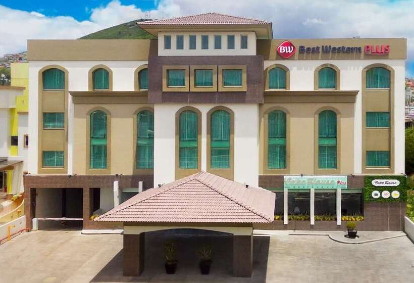 Отель Best Western Plus Santa Cecilia Pachuca