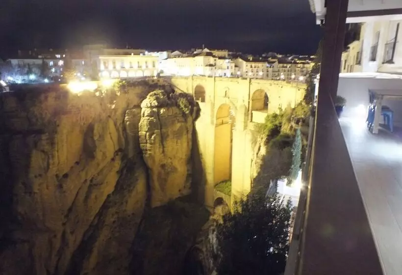 هتل Casa Palacio Villazambra