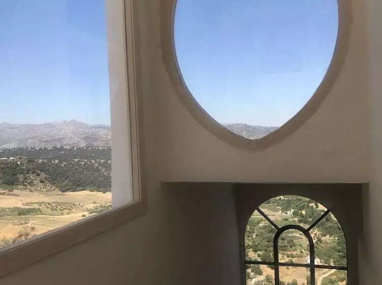 هتل Casa Palacio Villazambra