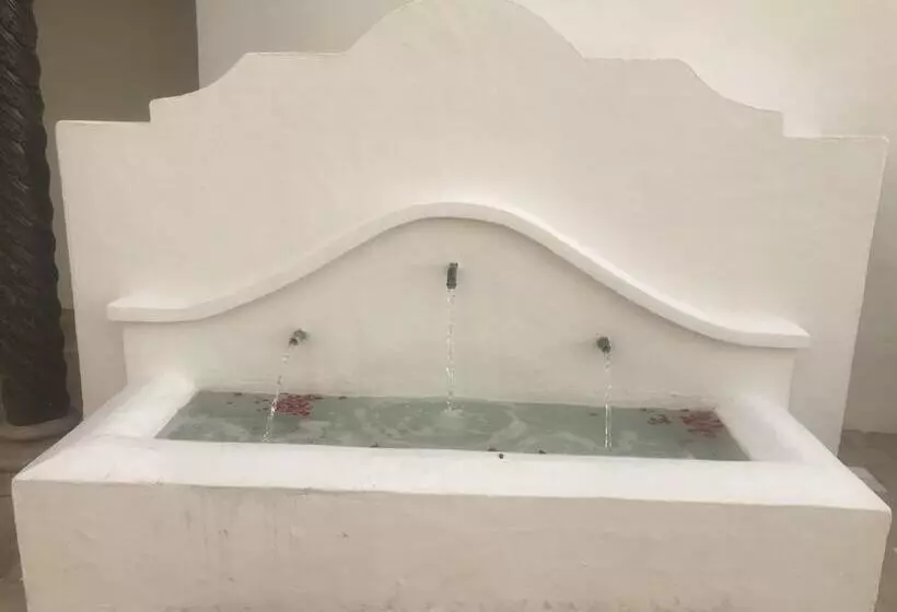 هتل Casa Palacio Villazambra