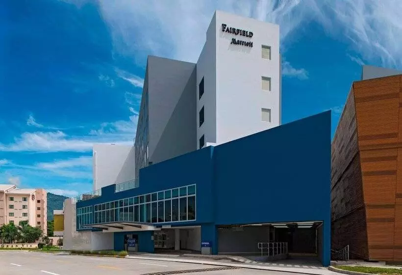 ホテル Fairfield By Marriott San Salvador