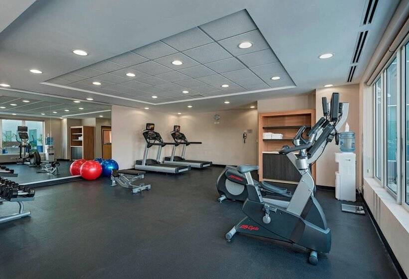 فندق Fairfield By Marriott San Salvador