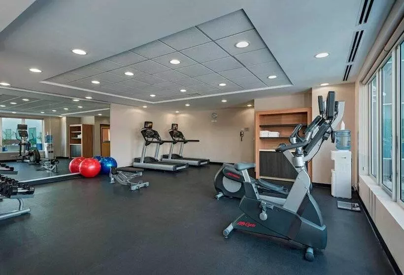 ホテル Fairfield By Marriott San Salvador