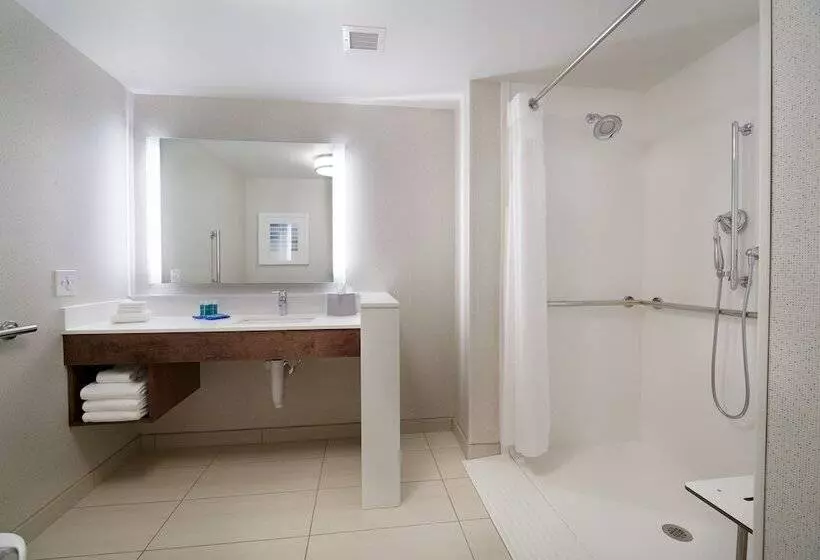 Hotelli Holiday Inn Express & Suites   Cincinnati North   Liberty Way, An Ihg