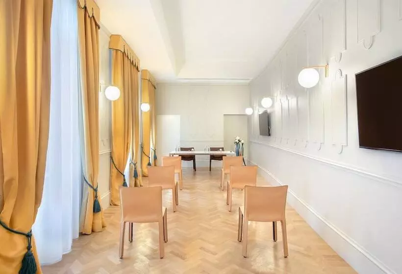 هتل Indigo Milan   Corso Monforte, An Ihg