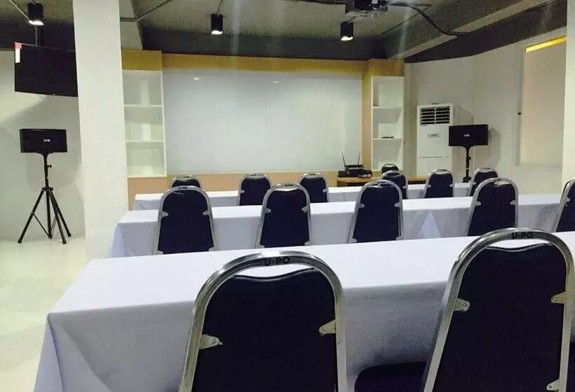 ホテル My Room By Sermsub