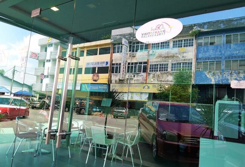 ホテル Nur Temerloh