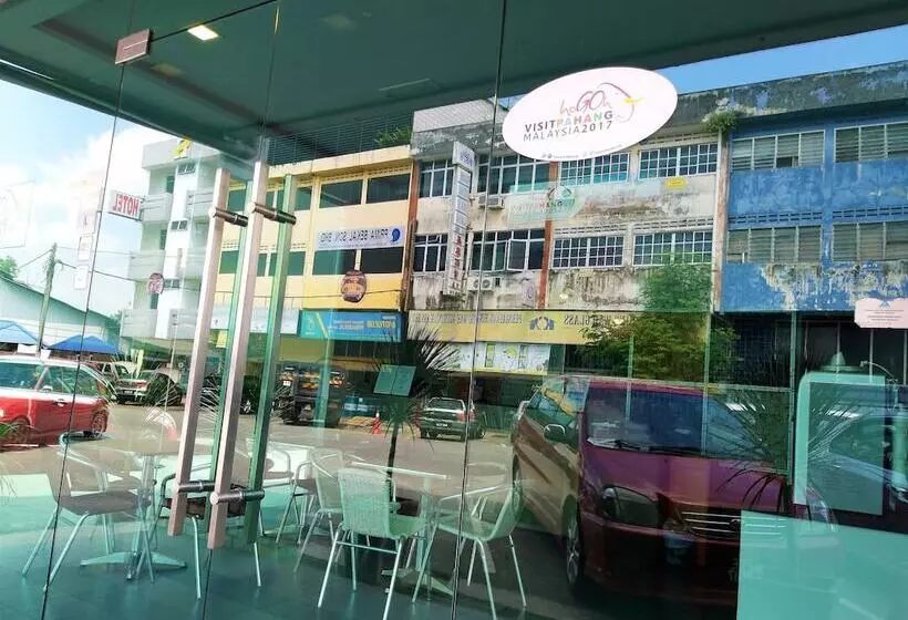 ホテル Nur Temerloh