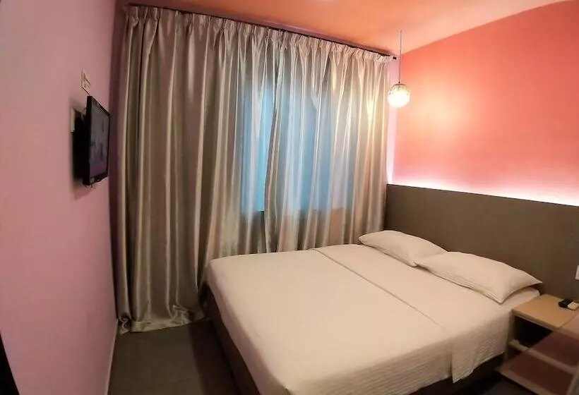 ホテル Nur Temerloh