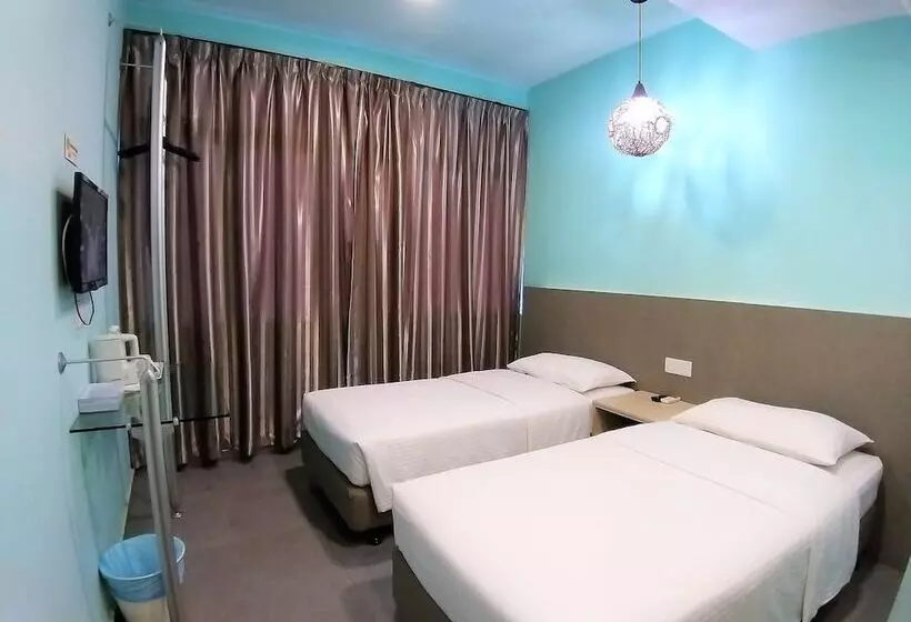 ホテル Nur Temerloh