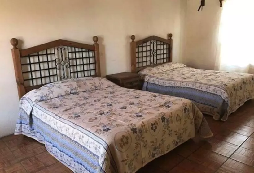 Hotelli Puesta Del Sol