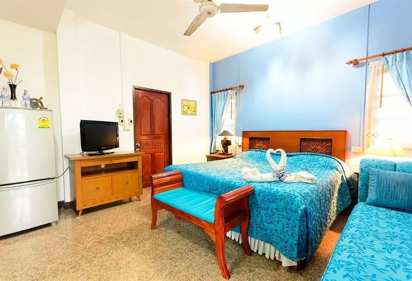 ホテル Sananwan Beach B&b