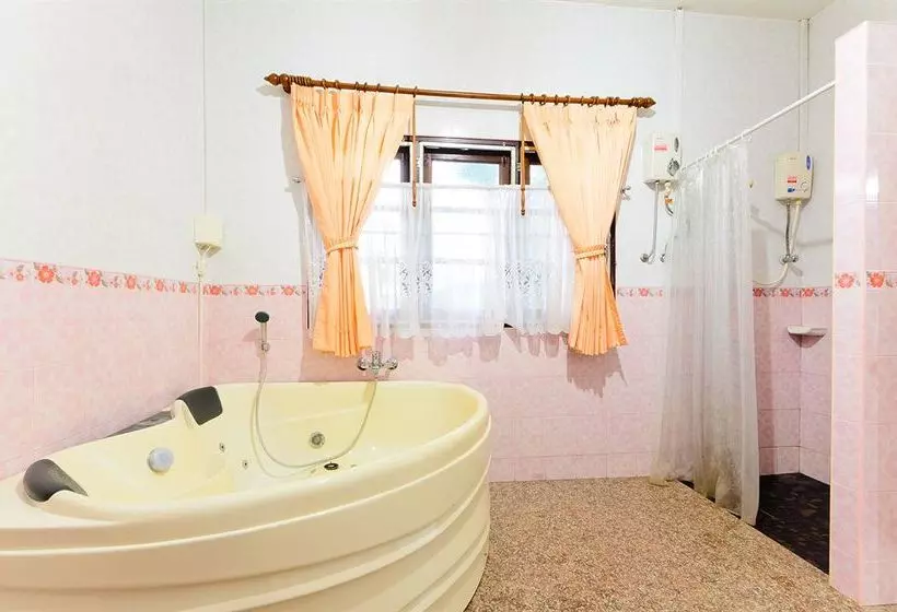 ホテル Sananwan Beach B&b