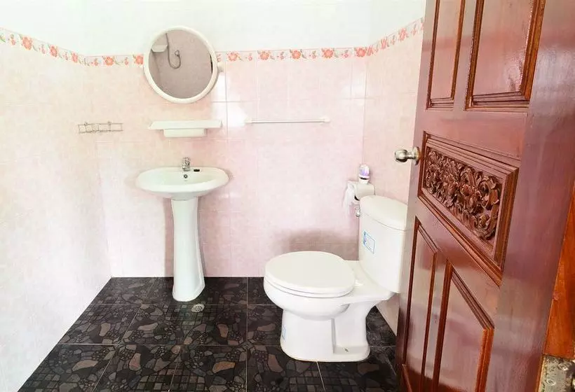 ホテル Sananwan Beach B&b