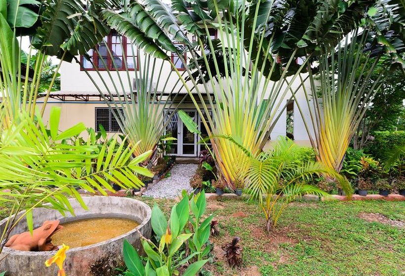 Szálloda Sananwan Beach B&b