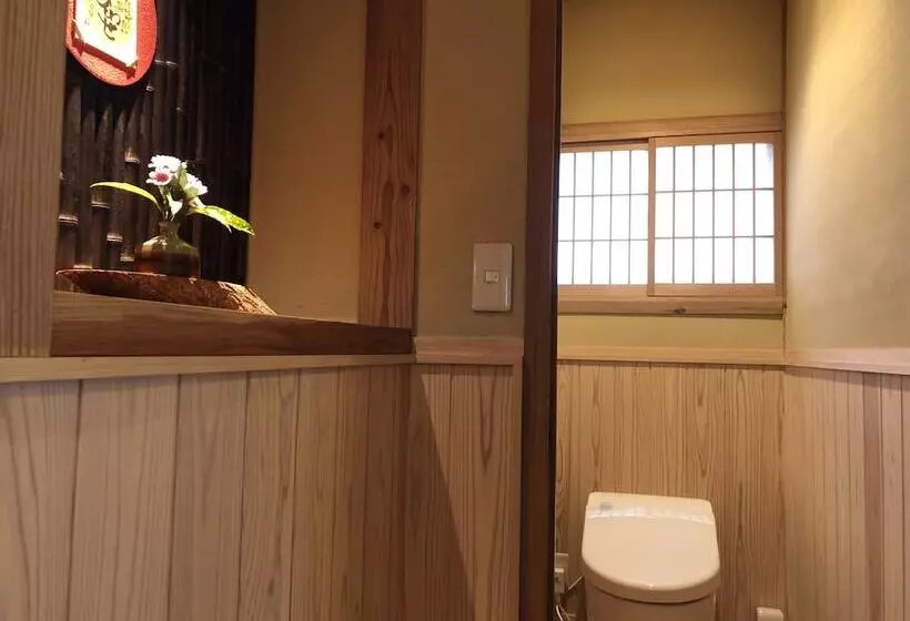 旅館 Makibanoie