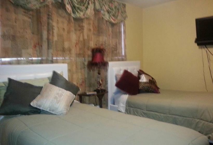 Secret Garden Bed & Breakfast