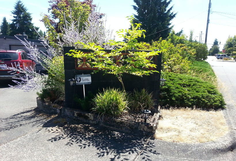 Secret Garden Bed & Breakfast