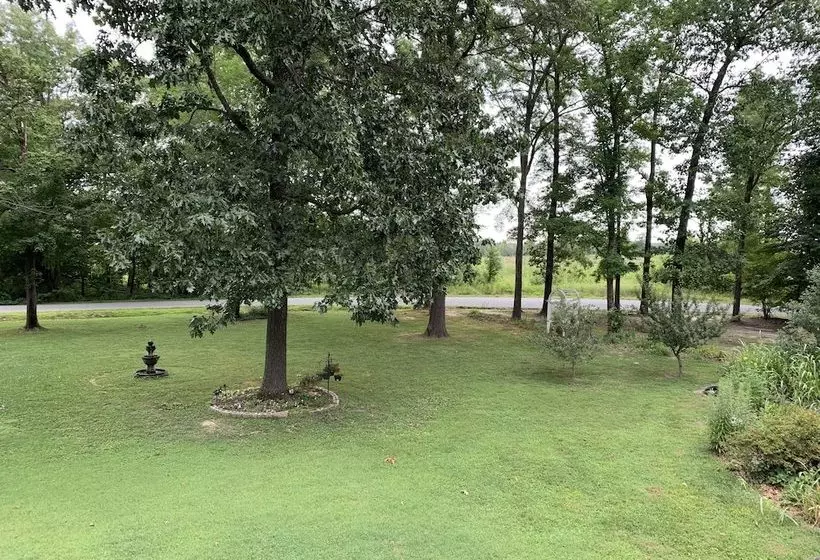 Shady Acres Bed And Breakfast