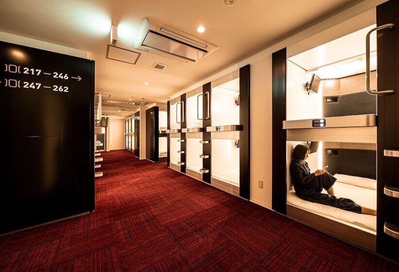 فندق Capsule Plus Yokohama Sauna & Capsule