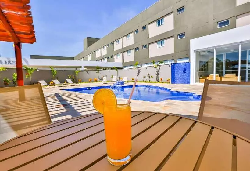 ホテル Comfort Mogi Guaçu