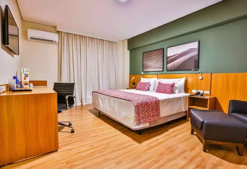 ホテル Comfort Mogi Guaçu