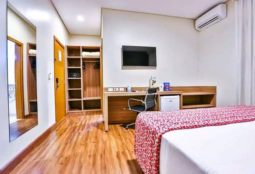 ホテル Comfort Mogi Guaçu