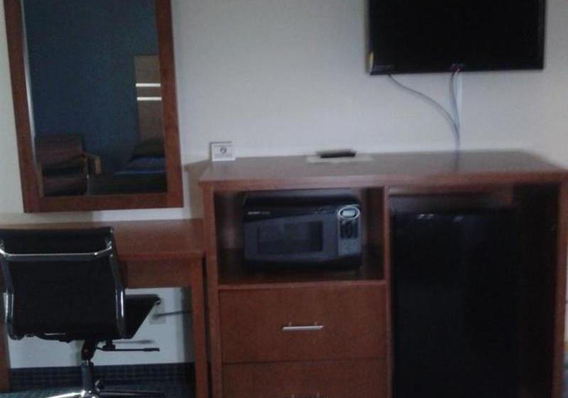 Отель Quality Inn